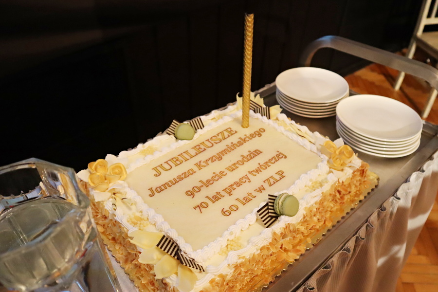 tort jubileuszowy