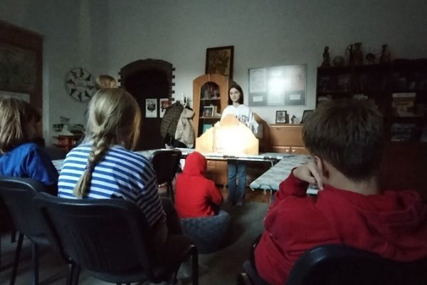 uczestnicy podczas zajęć