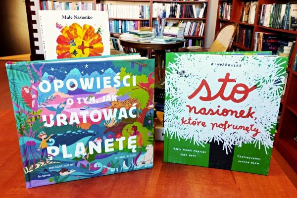 okładki zakupionych książek do biblioteki