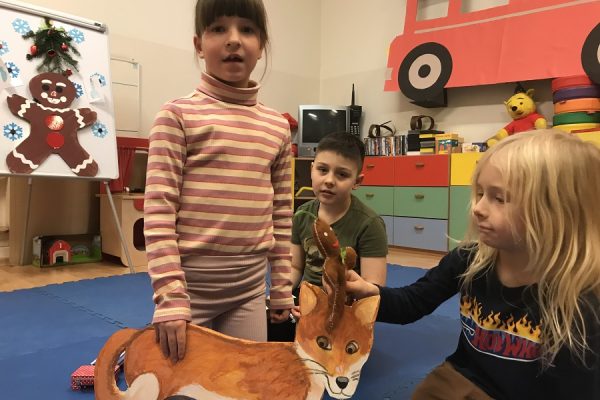 dzieci w trakcie zajęć