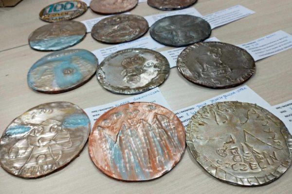 monety - prace plastyczne