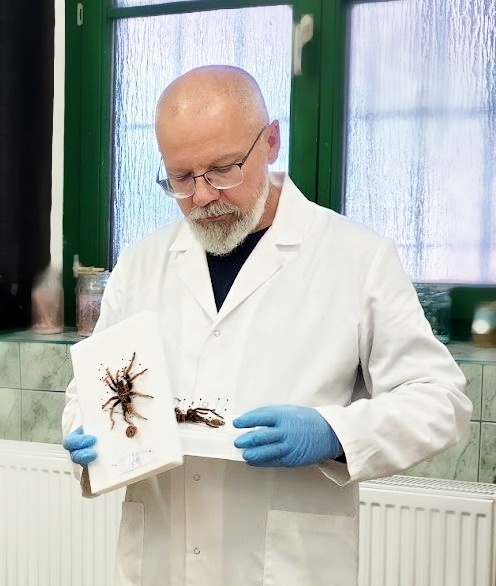 nauczyciel prowadzacy zajecia